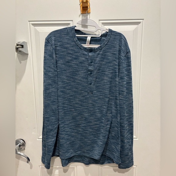 Lululemon Pulse Slub Henley Lightweight Rulu
Heathered Alberta Lake size Large - Picture 3 of 6